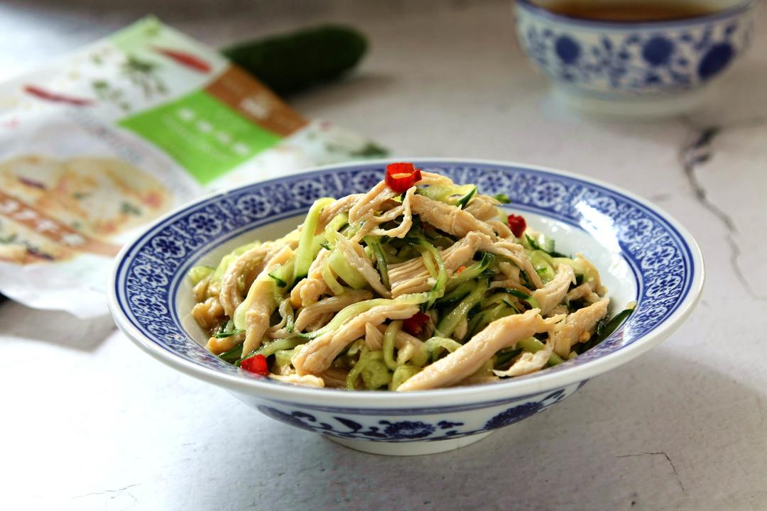 黄瓜拌鸡丝-太阳谷食谱的做法