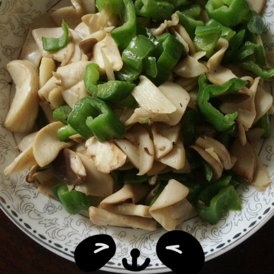 青椒素炒杏鲍菇