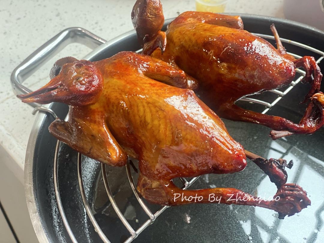 豉油皇乳鸽（脆皮乳鸽）