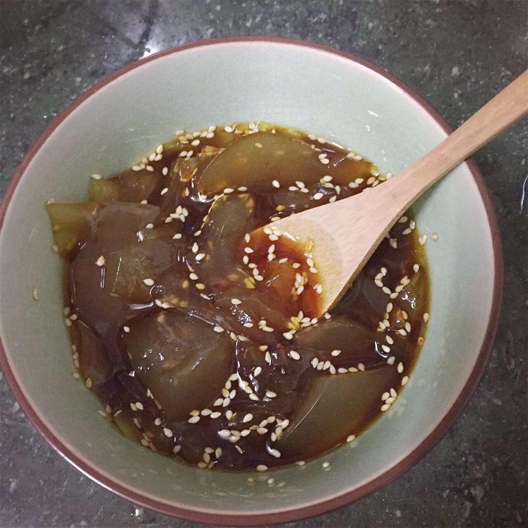 手搓野生冰粉
