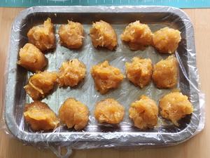 椰香酥皮菠萝小餐包的做法 步骤9