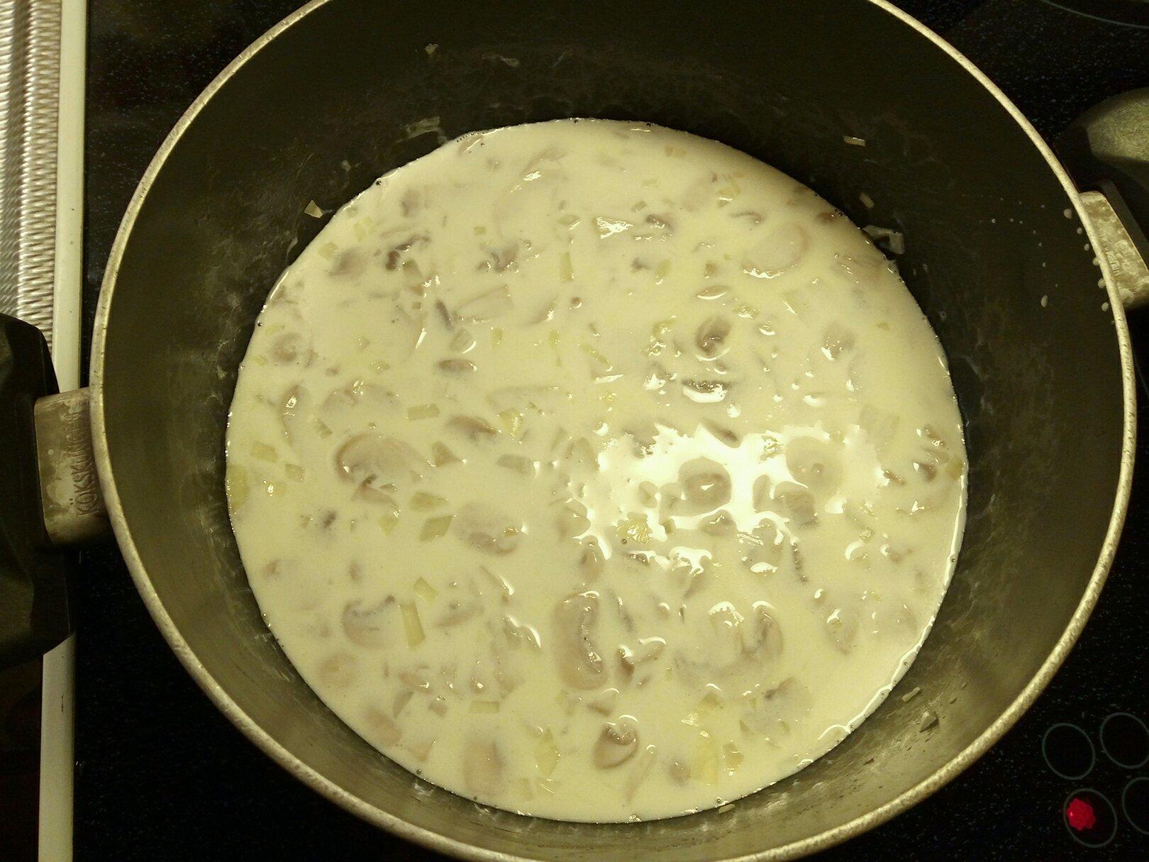 奶油蘑菇汤的做法 步骤8