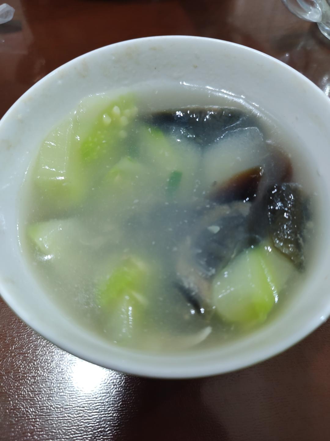 黄瓜皮蛋汤