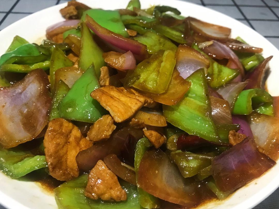 下饭菜：洋葱青椒炒肉片