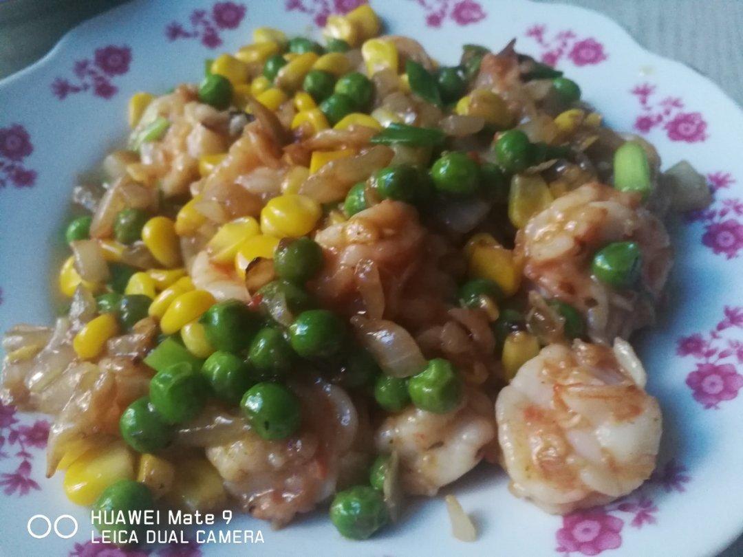 有虾仁的糯米蛋