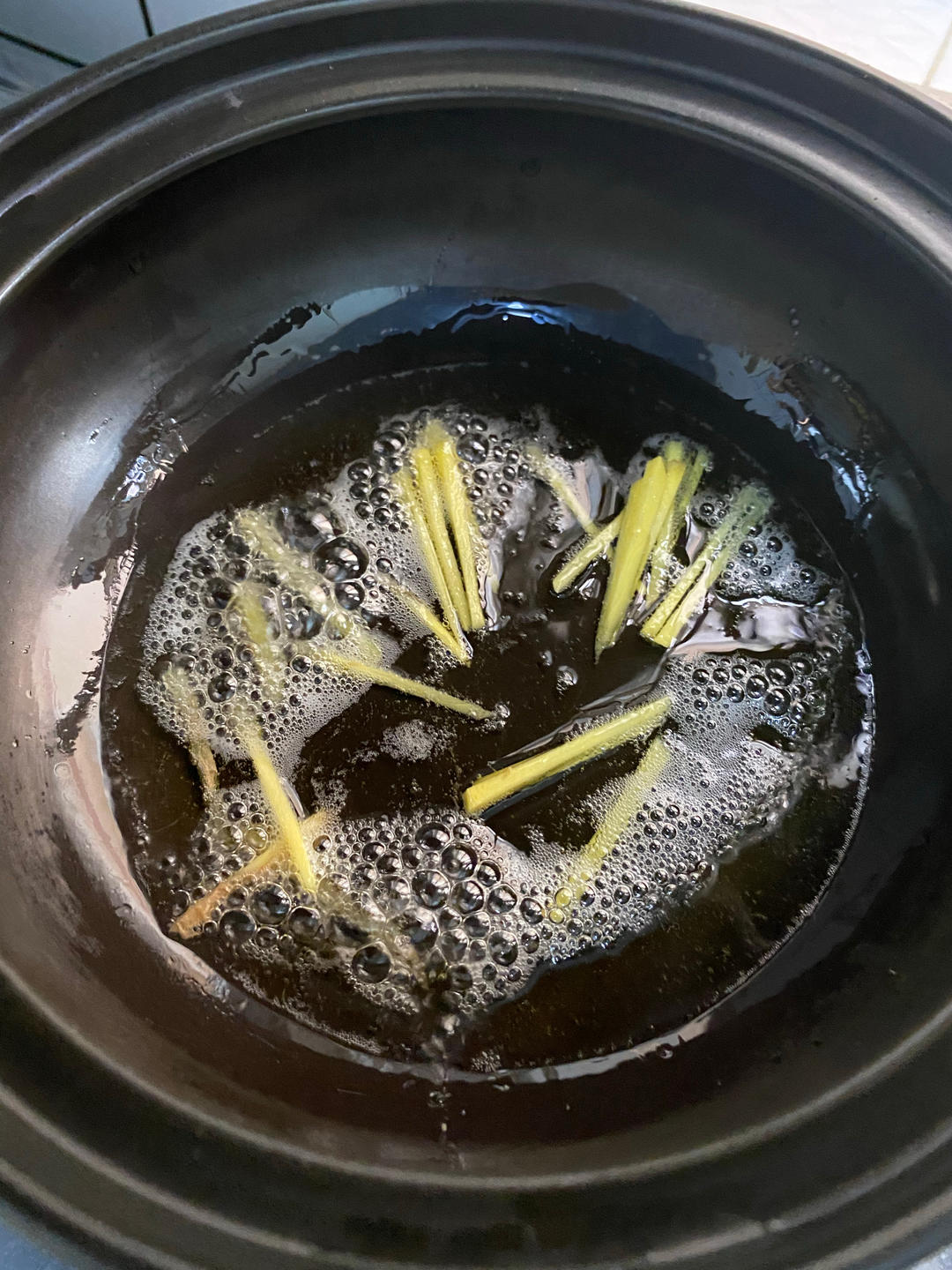 酸梅泥蜢煲的做法 步骤6