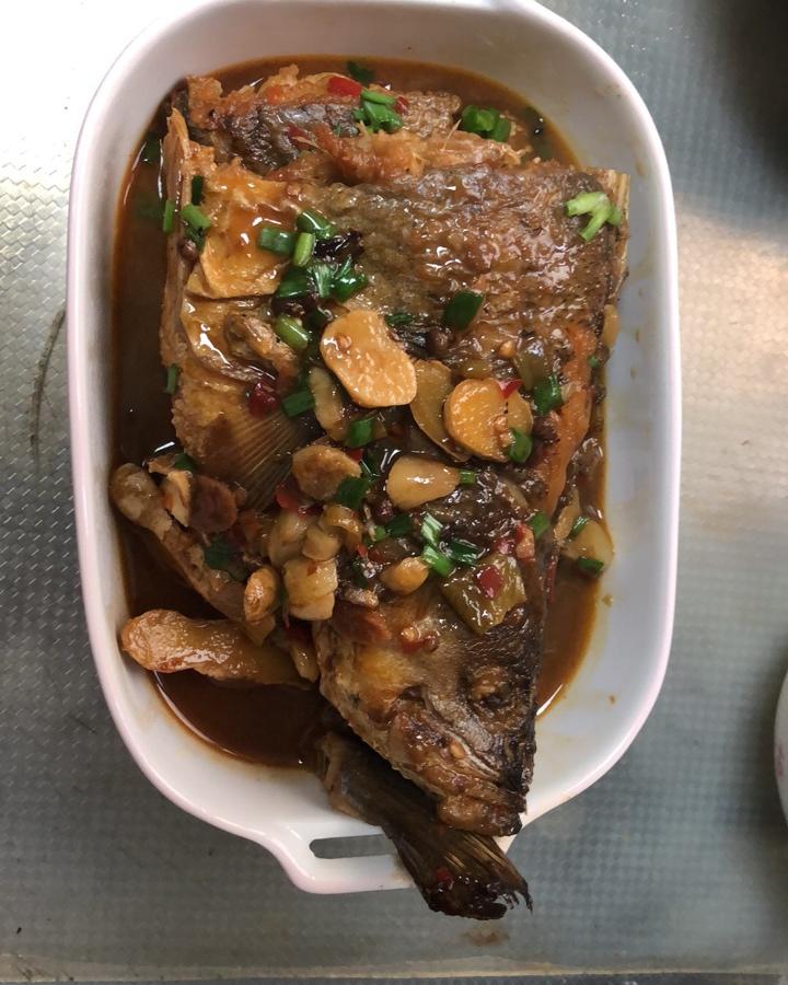 红烧鲈鱼