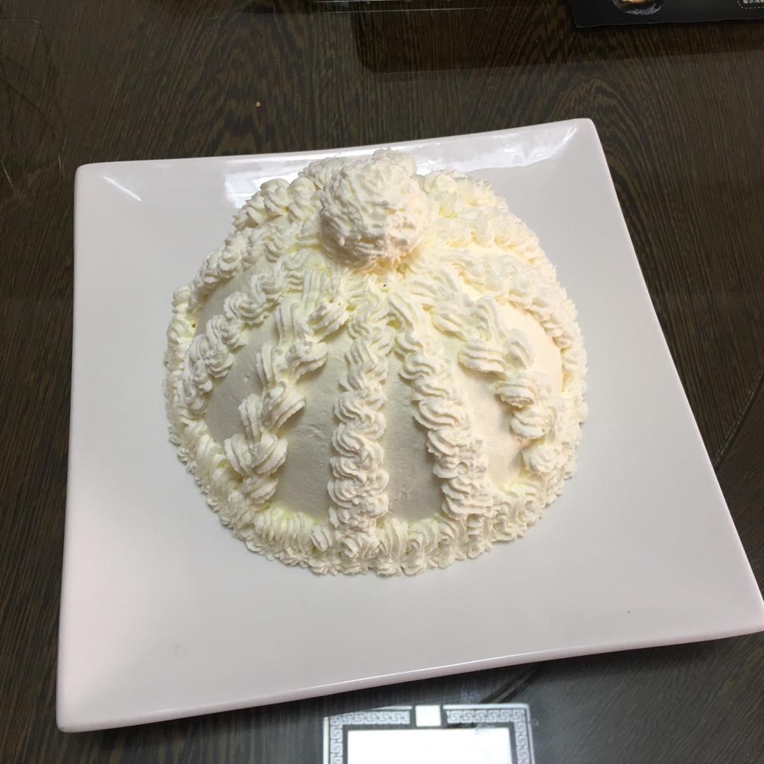 草莓奶油毛线帽蛋糕
