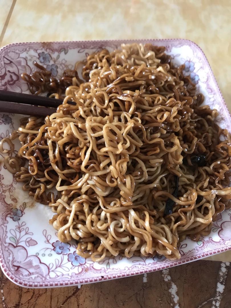 10分钟搞定的一碗葱油拌面