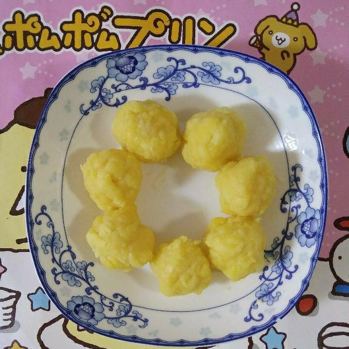 只用鸡蛋、淀粉、绵白糖、食用油做奶黄馅