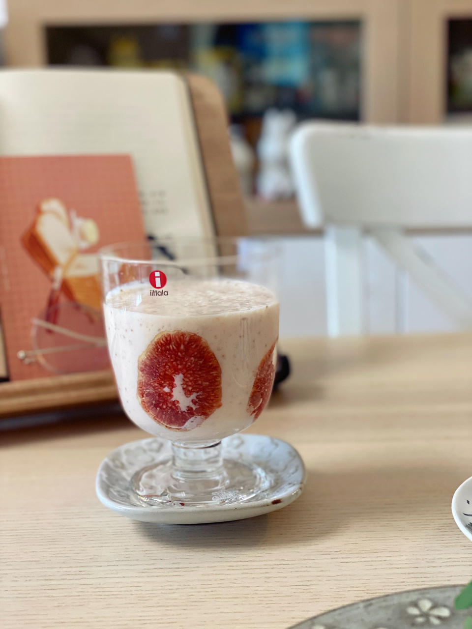 “冷静与热情之间”无花果蜜桃奶昔