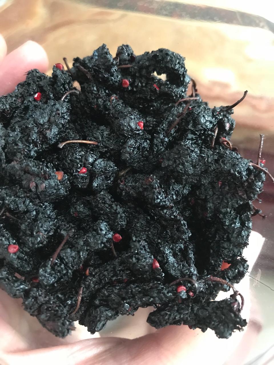 停不下口的桑葚果干