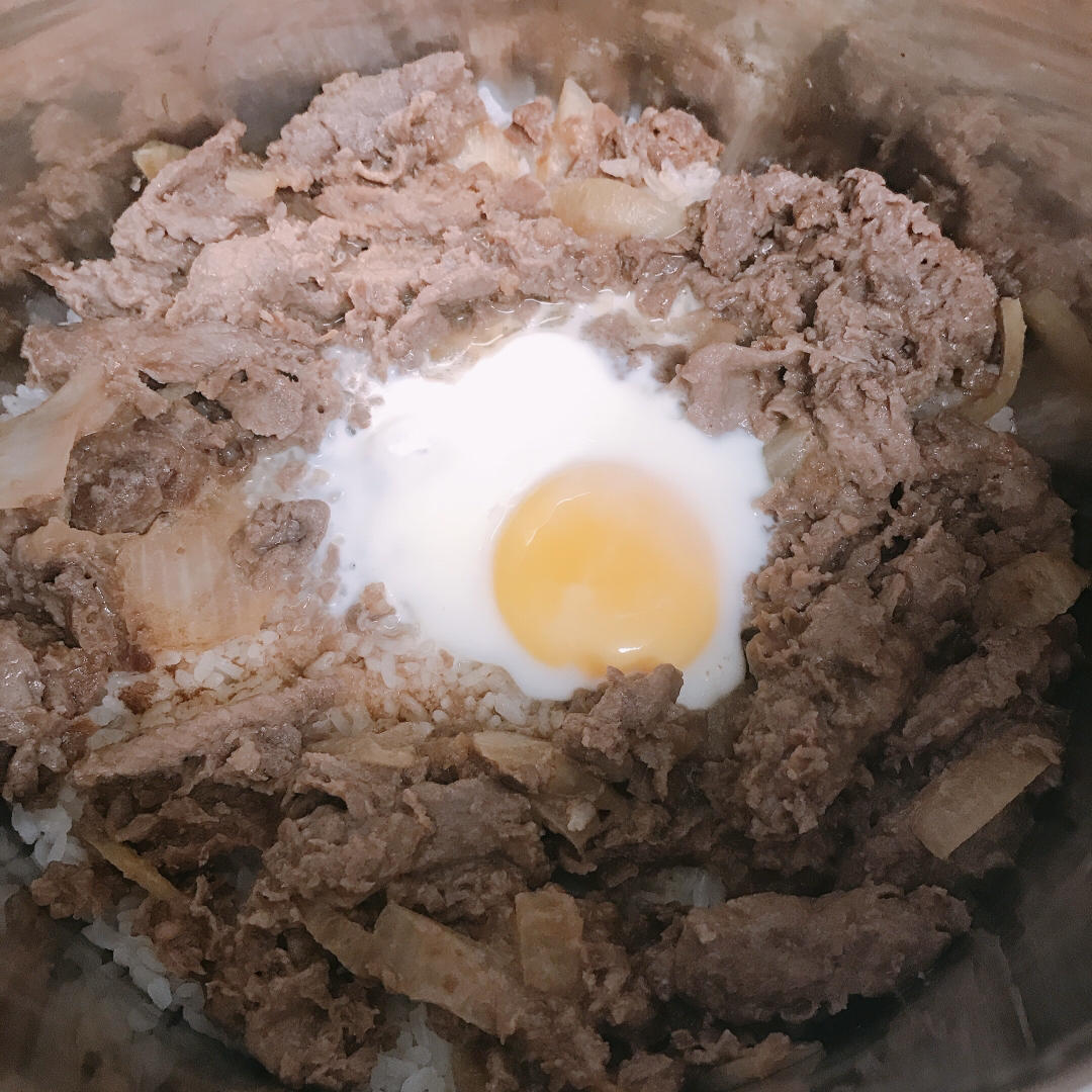 简单易学💯窝蛋肥牛饭🥓一个电饭煲就搞定