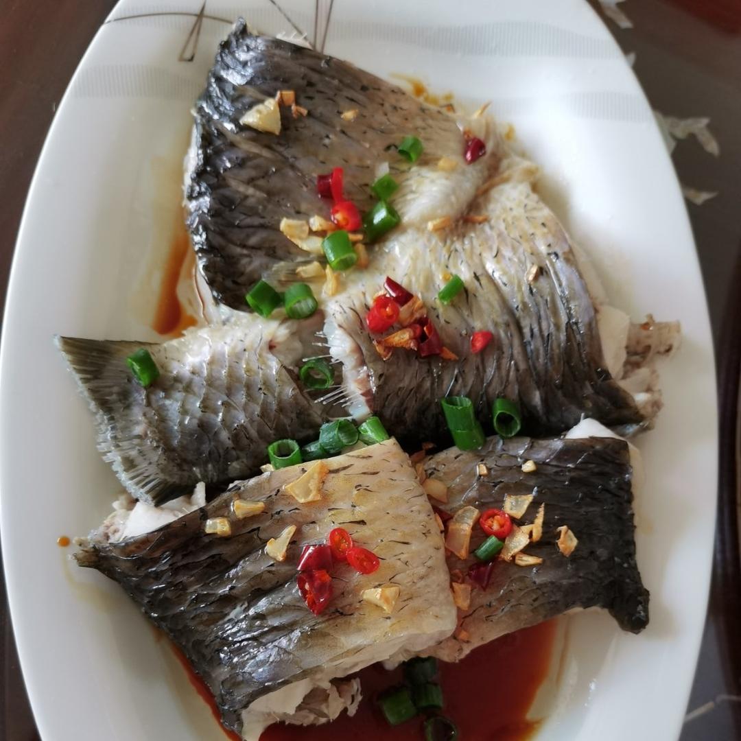 清蒸草鱼（超级美味，宝宝吃了还想吃）