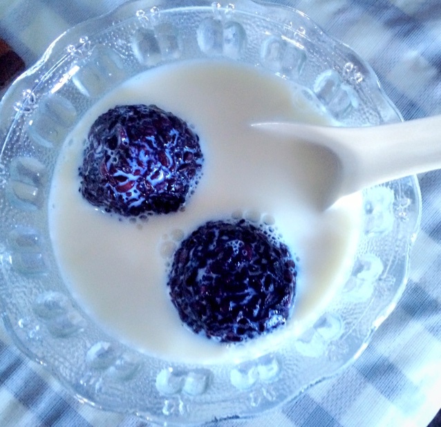 somerset做的牛奶黑糯米甜甜