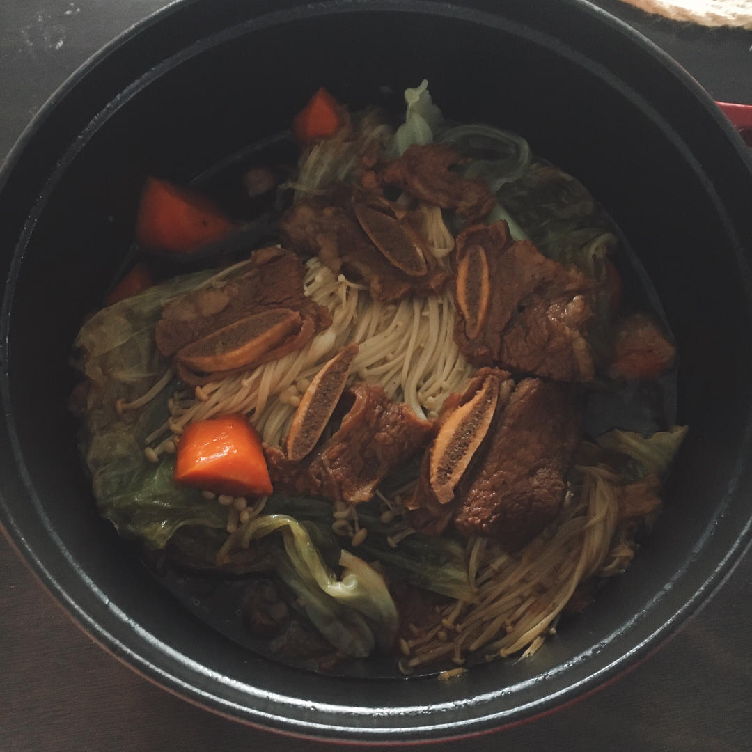 韩式炖牛仔骨锅(Galbi-jjim)