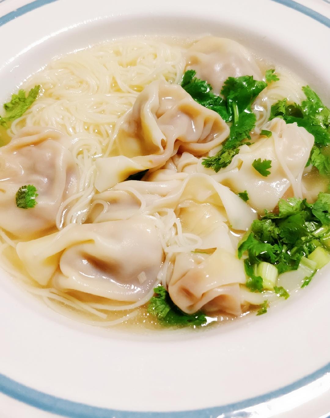 骨汤云吞面