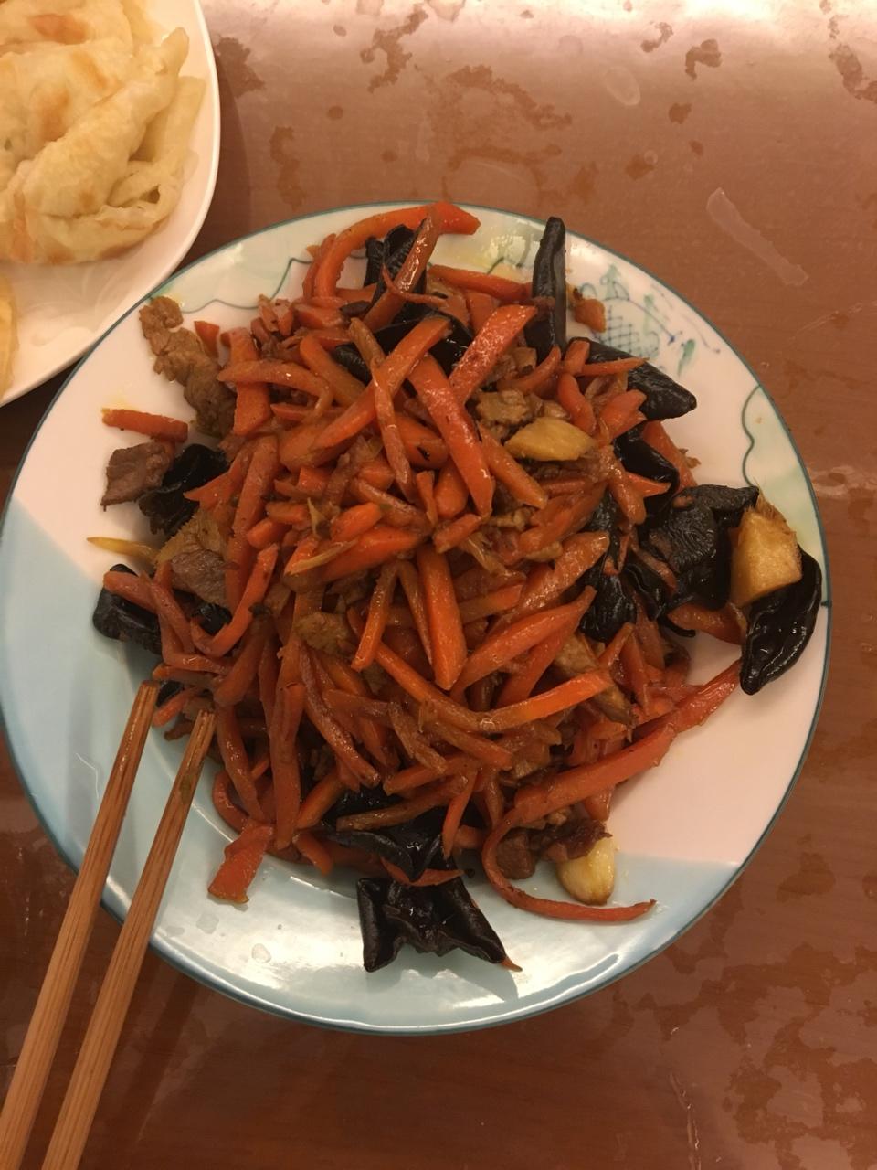 胡萝卜炒肉