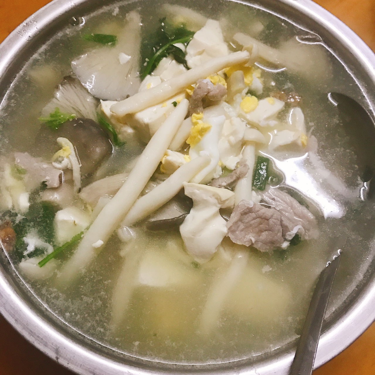 杂菇嫩豆腐汤的做法