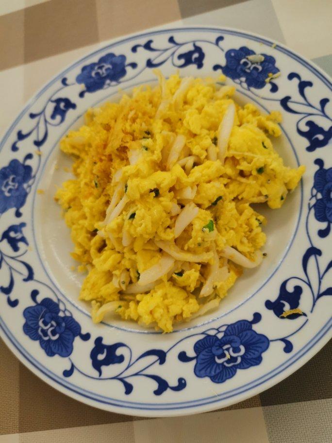 银鱼干炒蛋