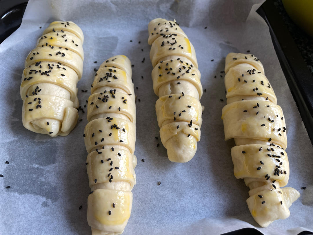 毛毛虫肉松面包