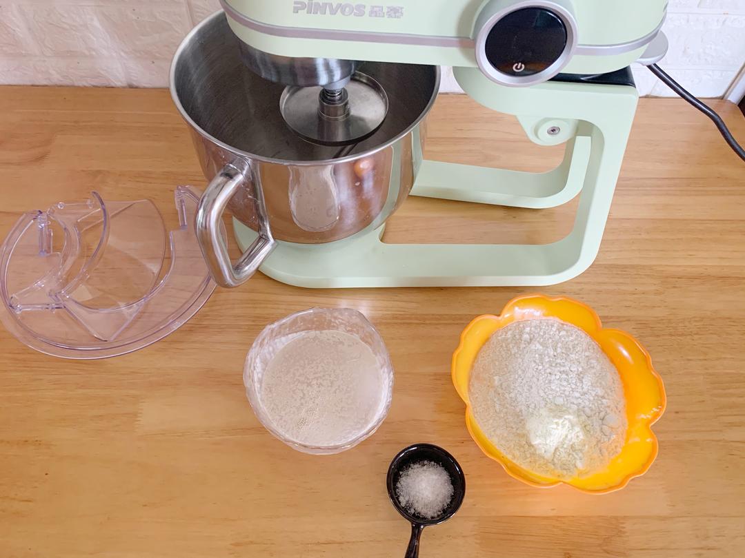 纯奶手撕吐司的做法 步骤1