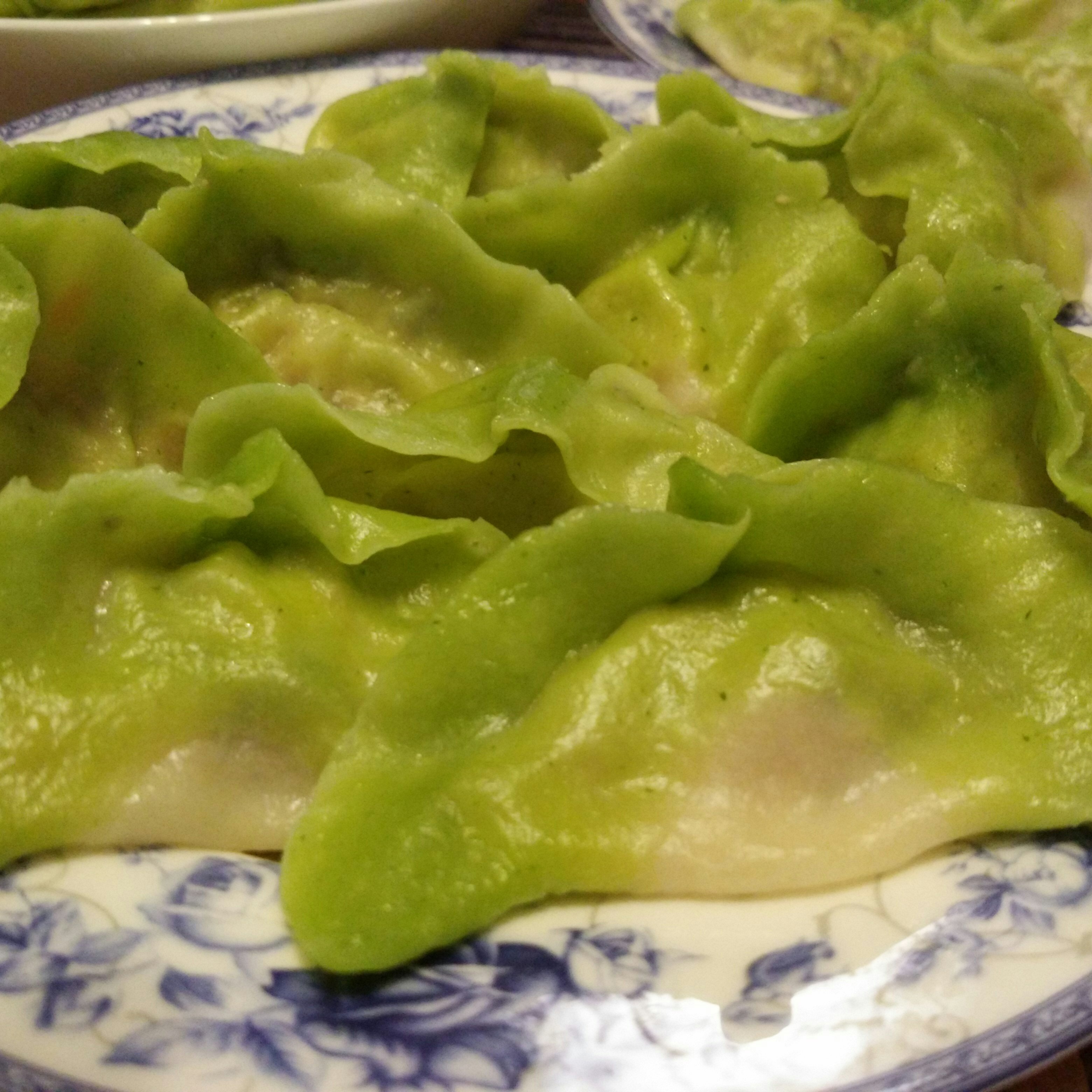 翡翠白玉白菜饺子详细版（附翡翠白玉白菜饺子包法，翡翠白玉饺子皮两种制法，面包机和面，翡翠白玉烧卖，各种馅料搭配）
