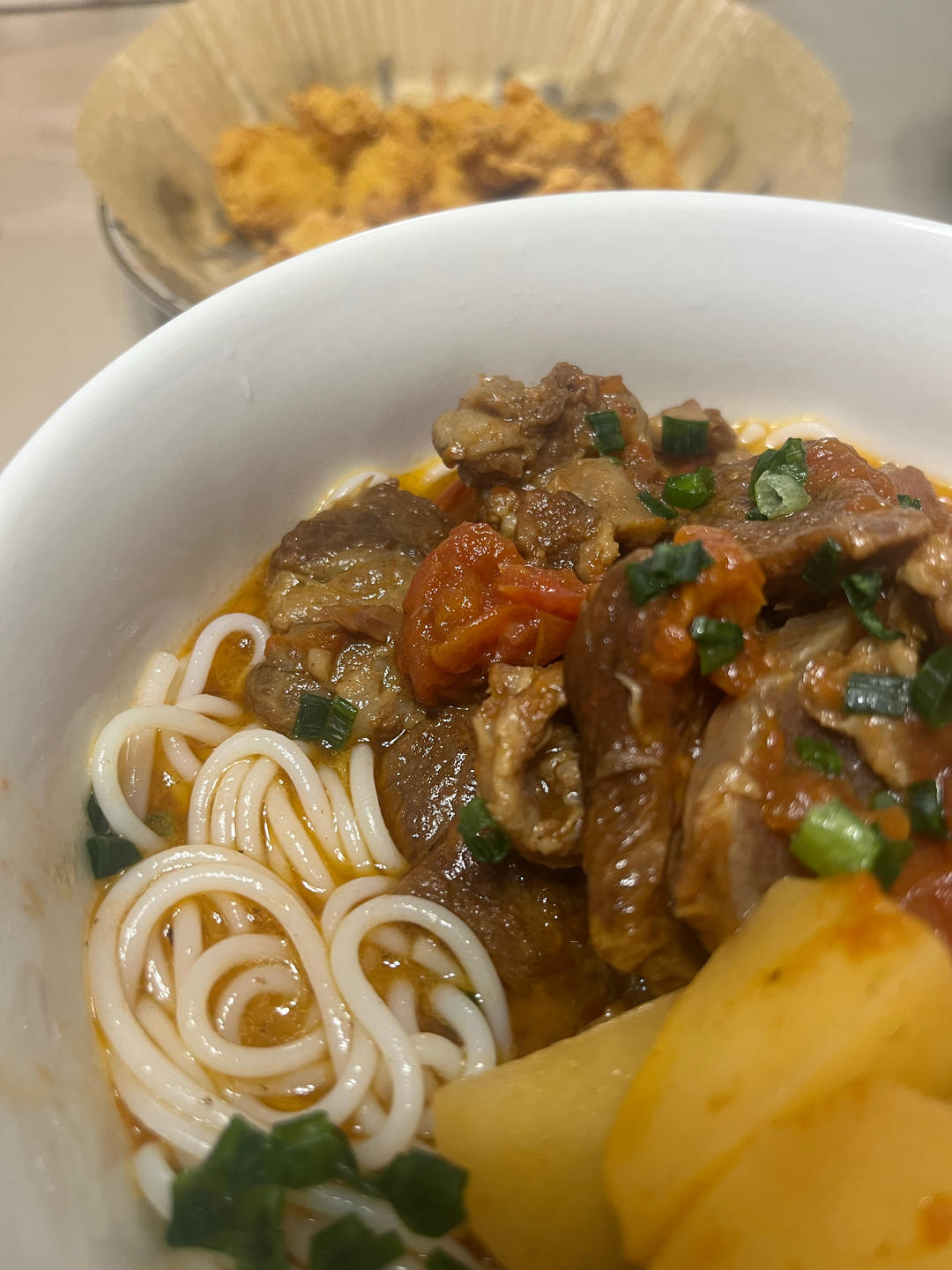 汤浓肉嫩的番茄牛腩，牛腩软烂秘法