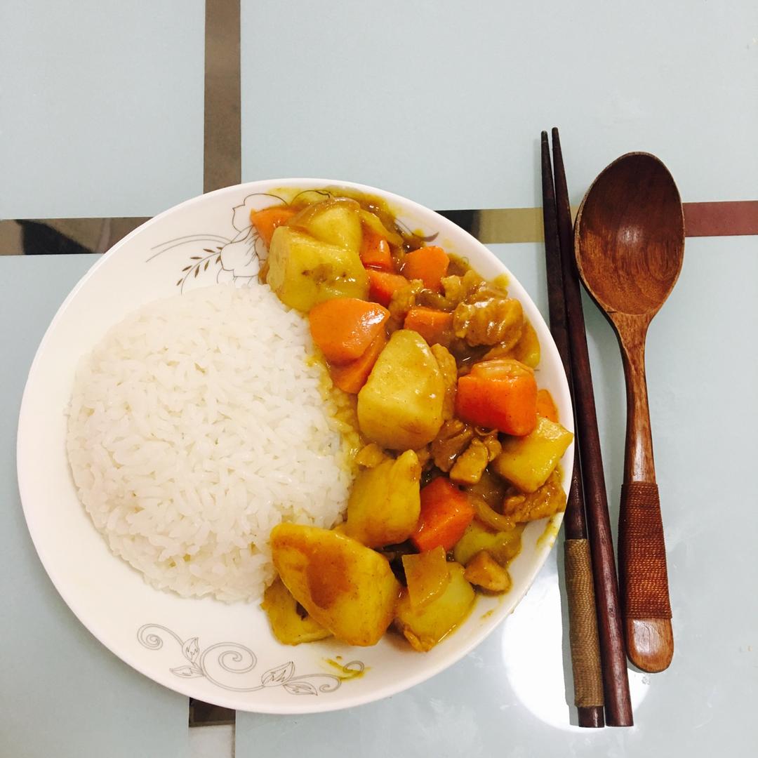 咖喱土豆鸡块