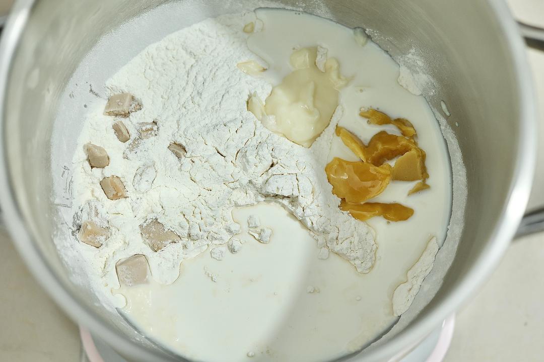 纯奶手撕吐司的做法 步骤1