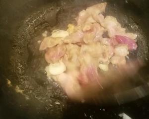 真香下饭的豆豉青椒炒肉的做法 步骤2
