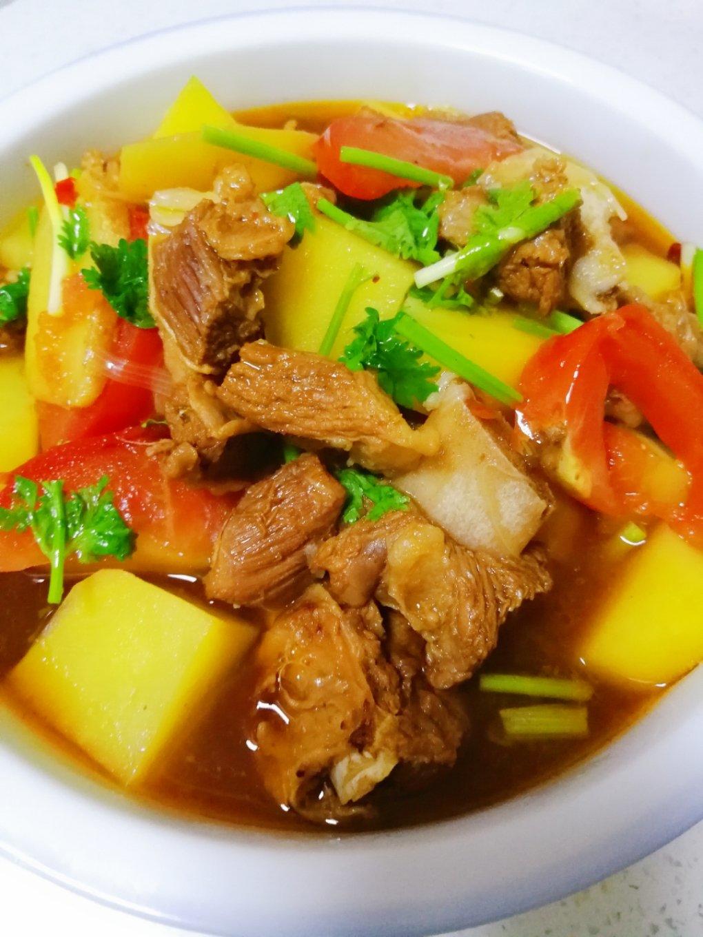 牛肉炖土豆