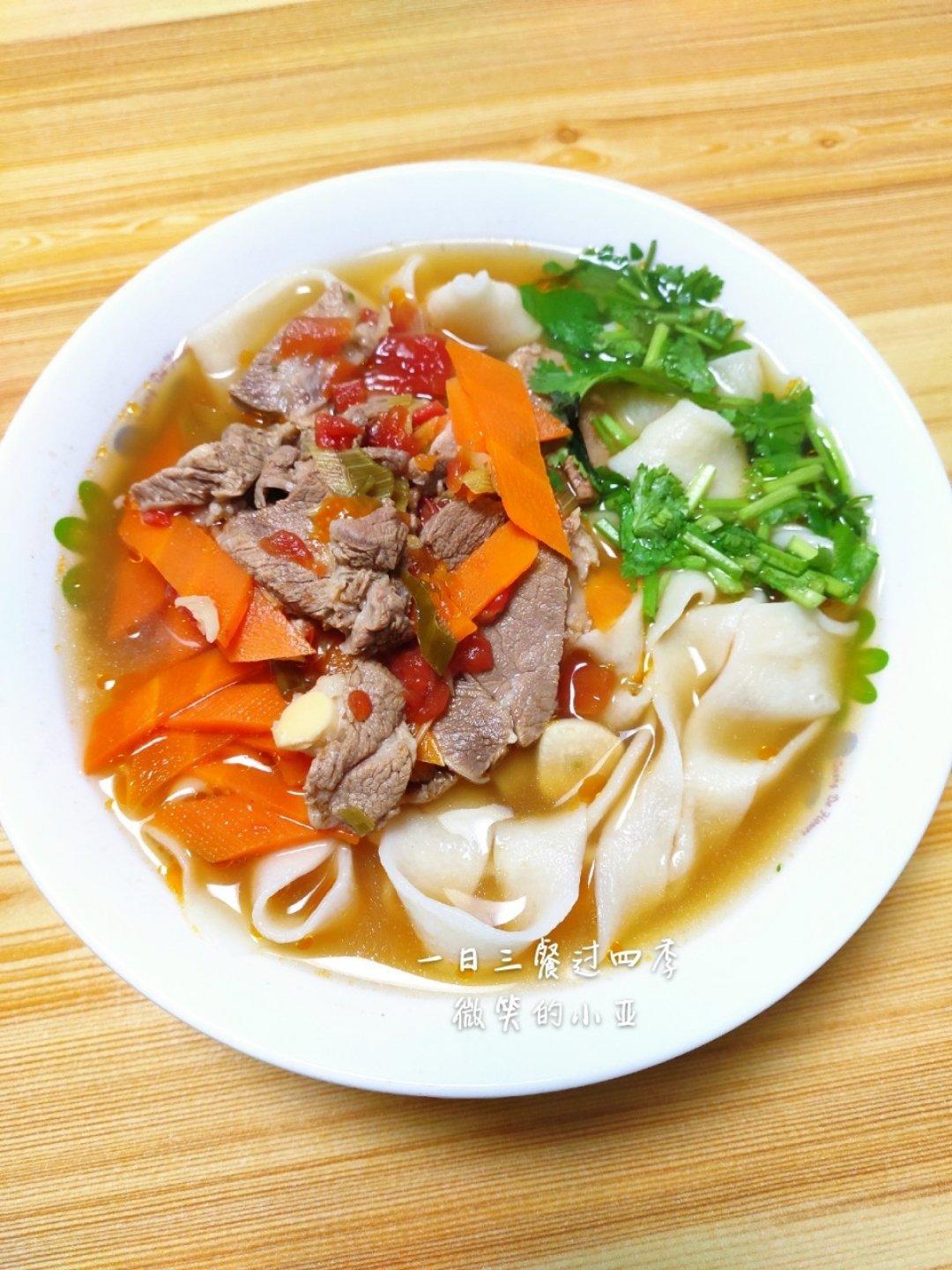 羊肉萝卜手擀面