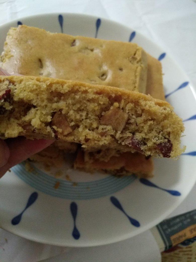 红枣葡萄干蛋糕