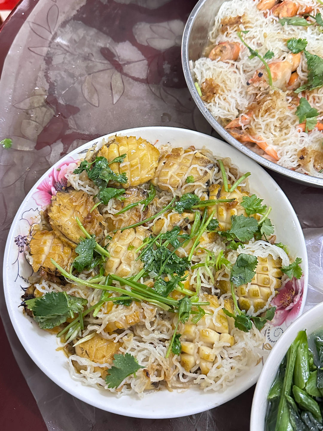 蒜蓉粉丝蒸鲍鱼