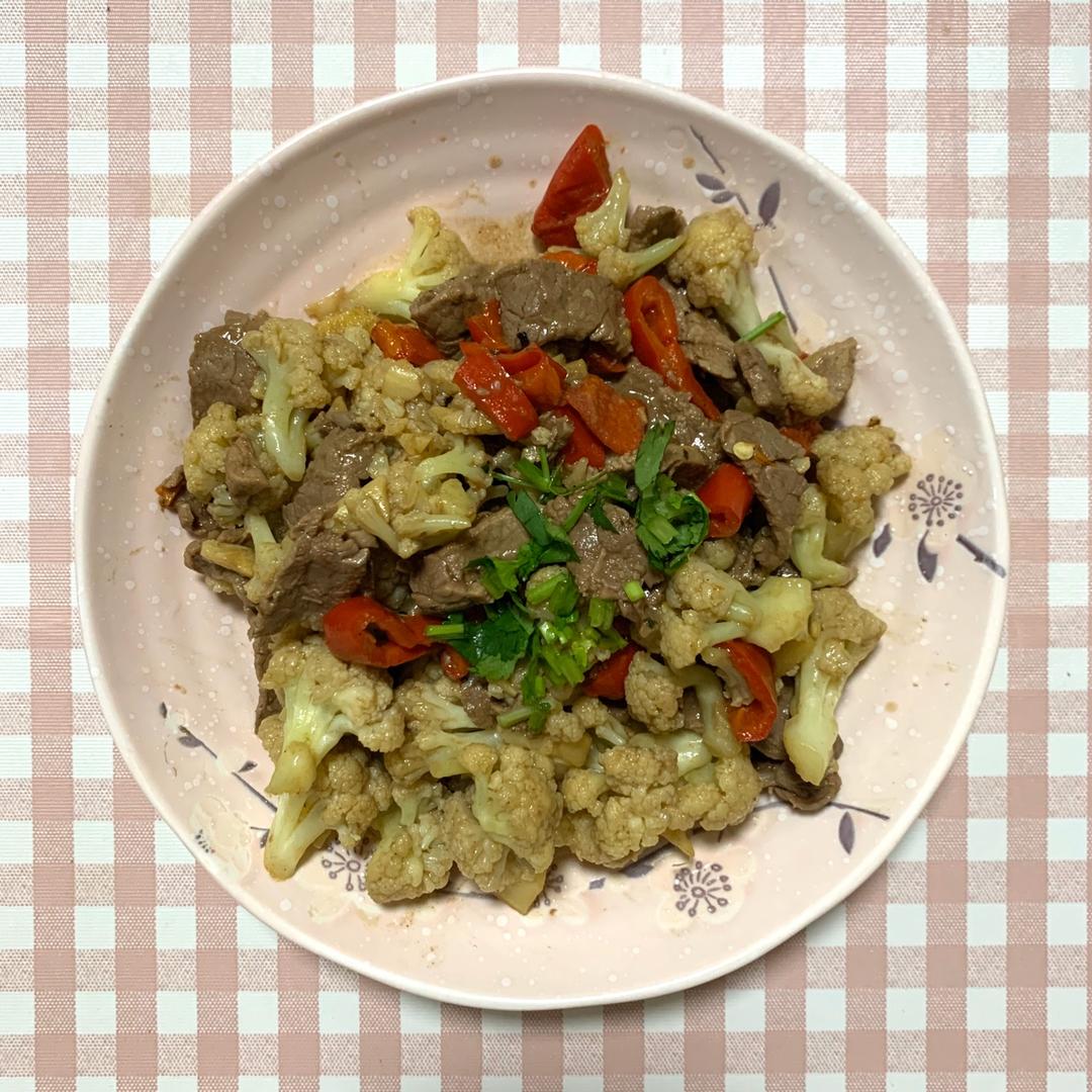 干煸菜花（花菜炒肉）