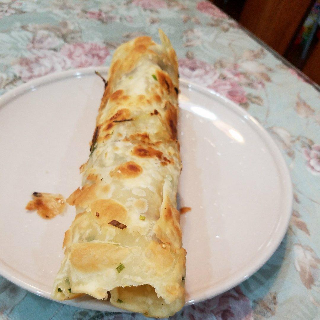 鸡蛋葱油饼                  （更新饼坯保存方法）