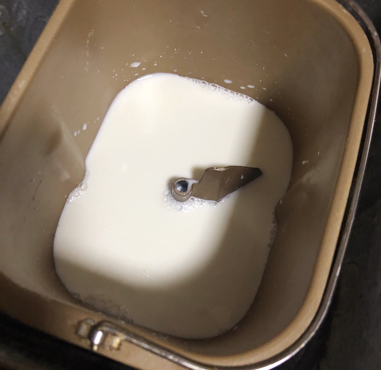 面包机制作酸奶(超简单)的做法 步骤2