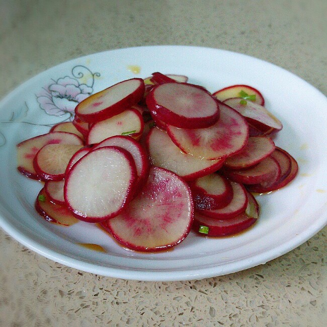 米虫pig做过炝拌小水萝卜凉拌的#晚餐612014年8月7日#android 拍摄