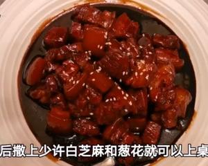 肥而不腻的红烧肉，入口即化。简单的家常做法，不焯水，不炒糖色，一学就会，适合新手操作的做法 步骤9