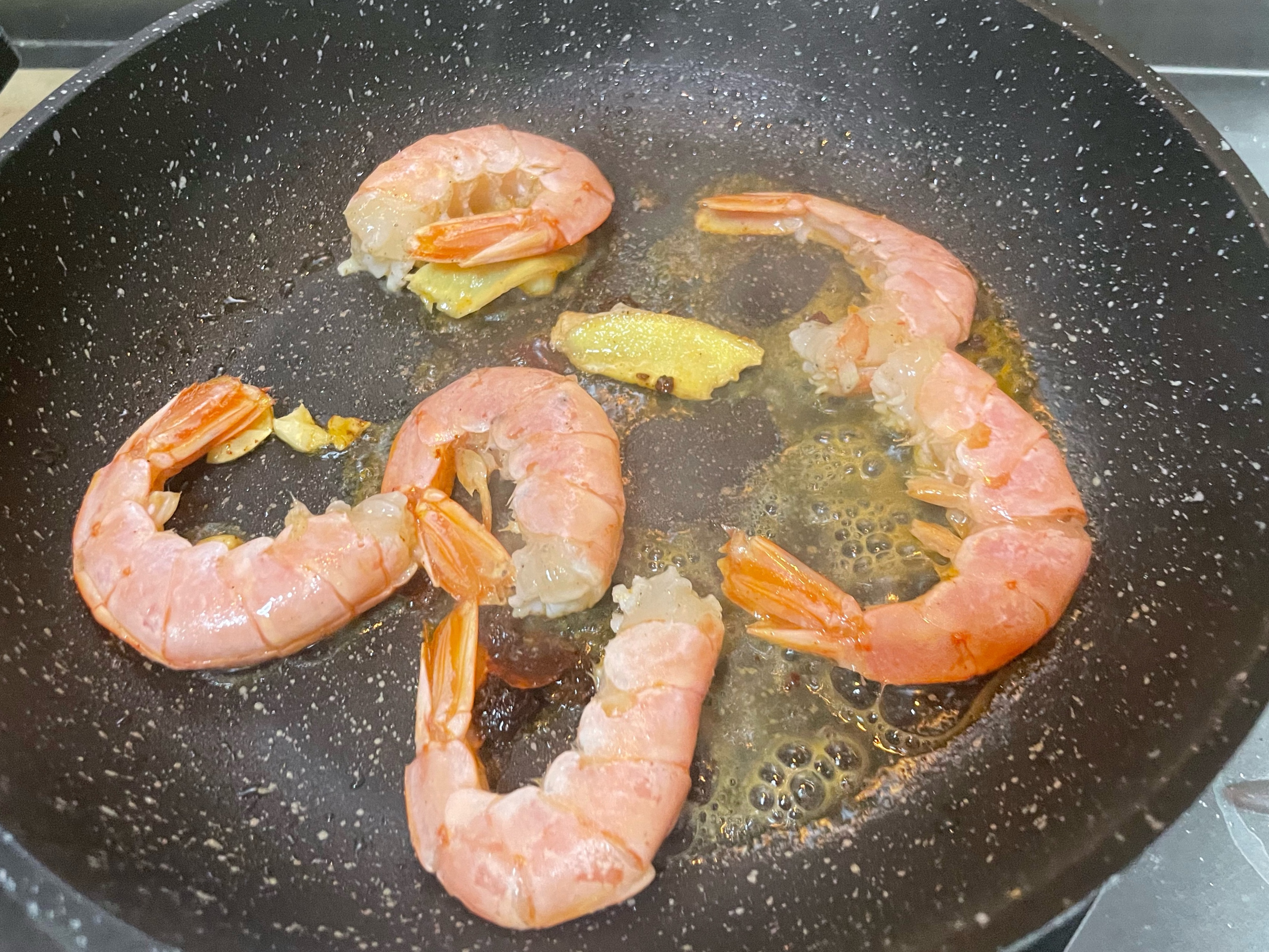 快手烹红虾的做法 步骤5