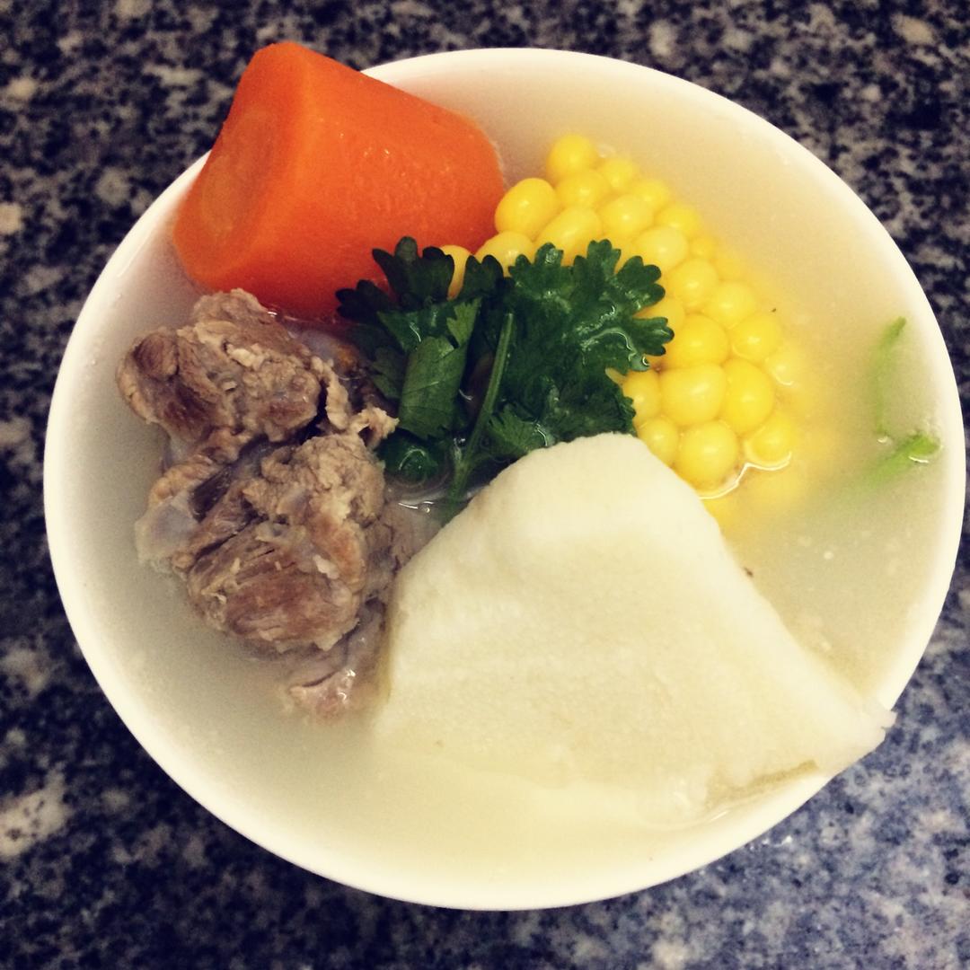 玉米淮山排骨汤
