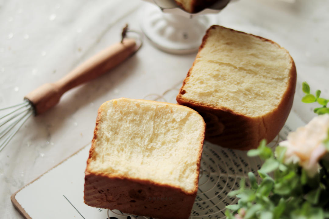 纯奶手撕吐司的做法 步骤1