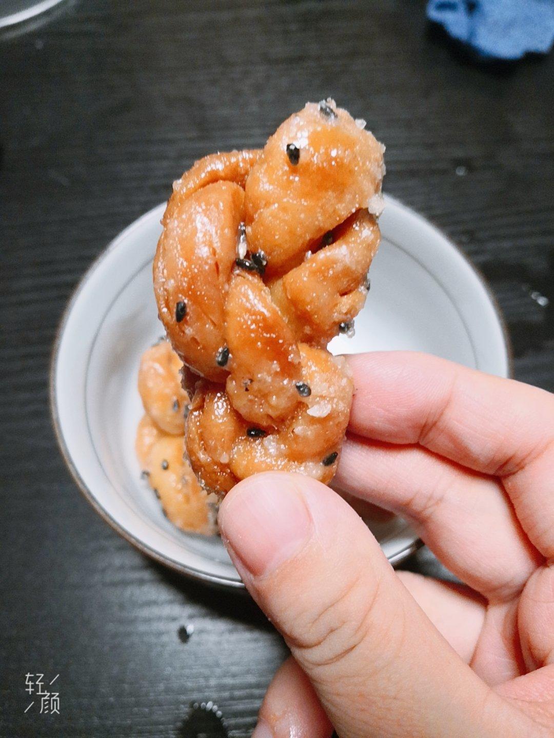 鸡蛋小麻花