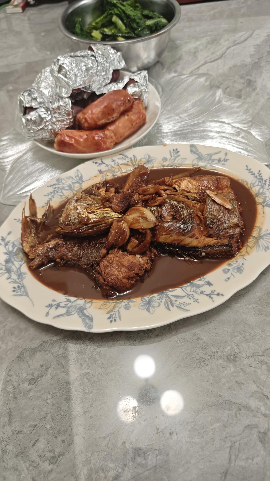 私房红烧黄花鱼，边吃边想念~