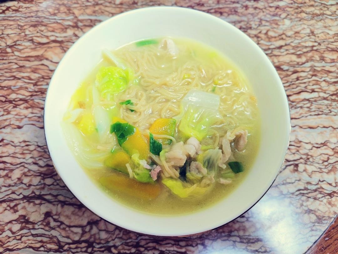 一个人的午餐
