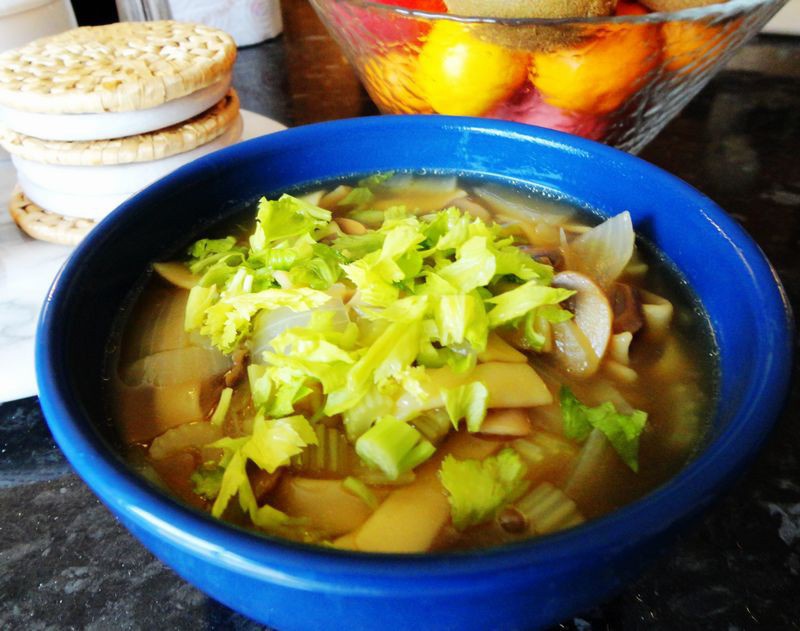 极鲜美菌汤面