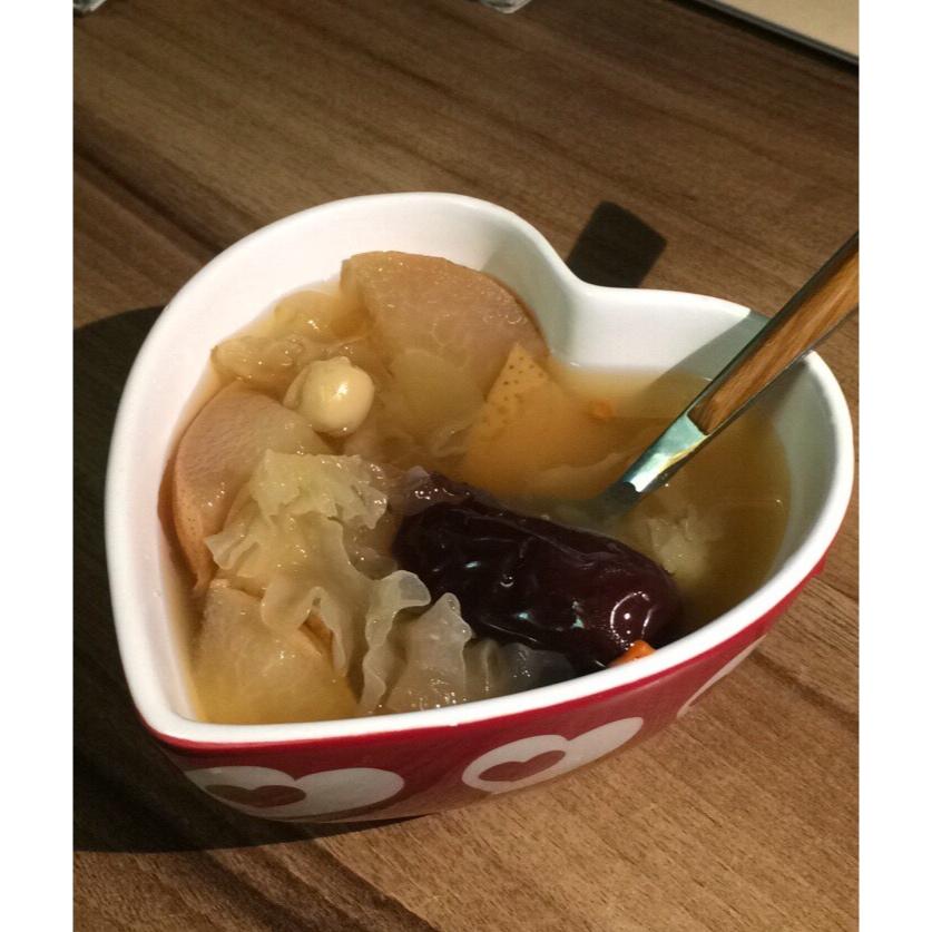 红枣银耳莲子羹