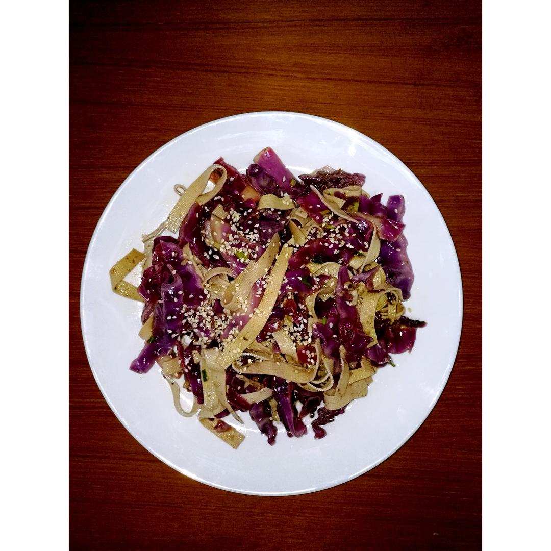 紫甘蓝拌豆腐丝