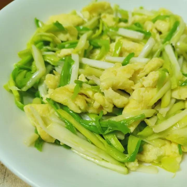 韭黄炒鸡蛋